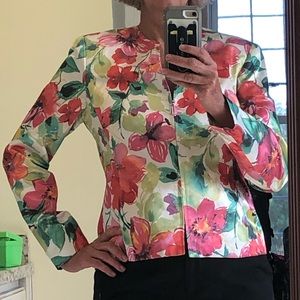 Beautiful dressy suit jacket